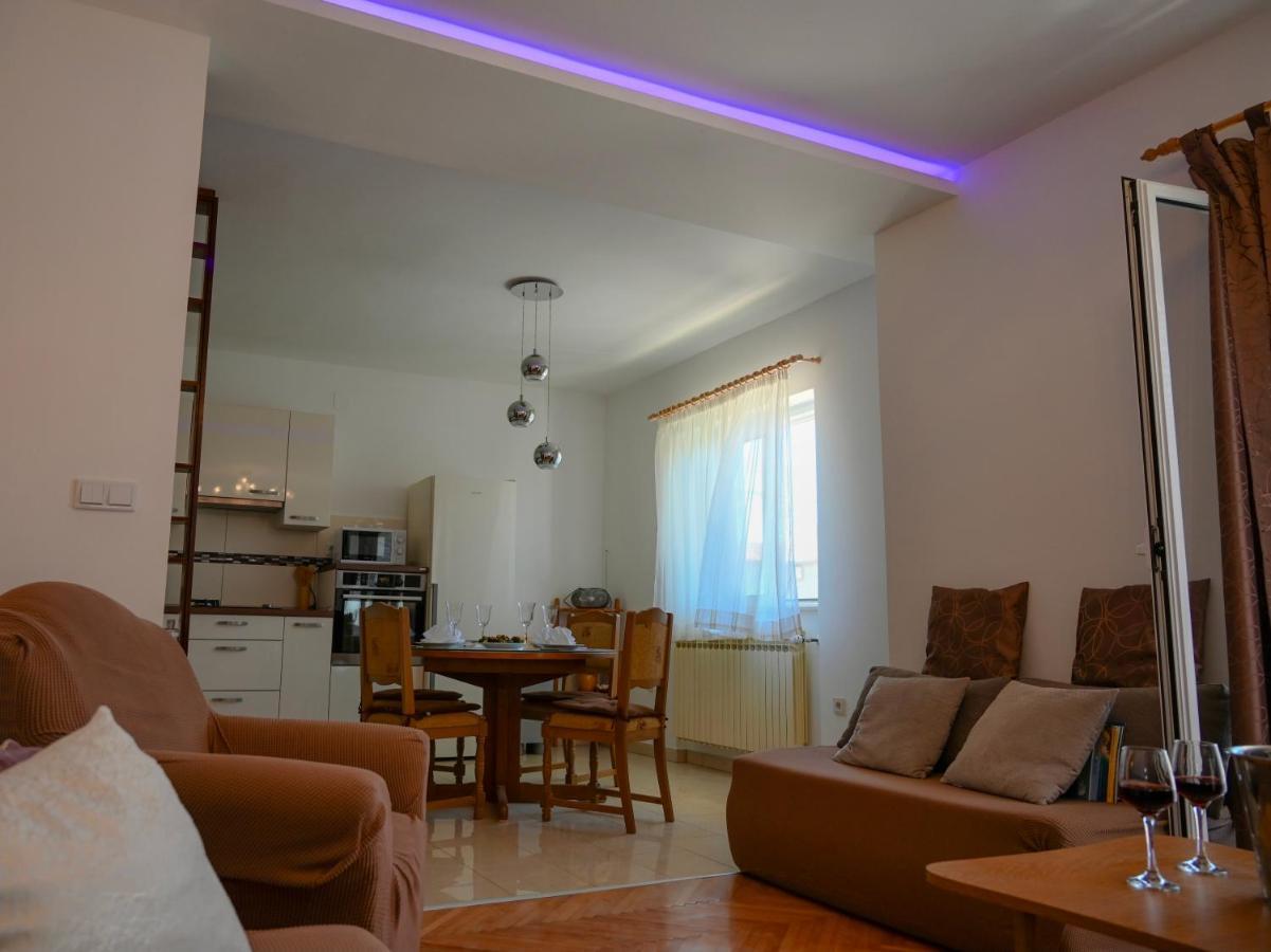 Apartment Damir Trogir Eksteriør billede